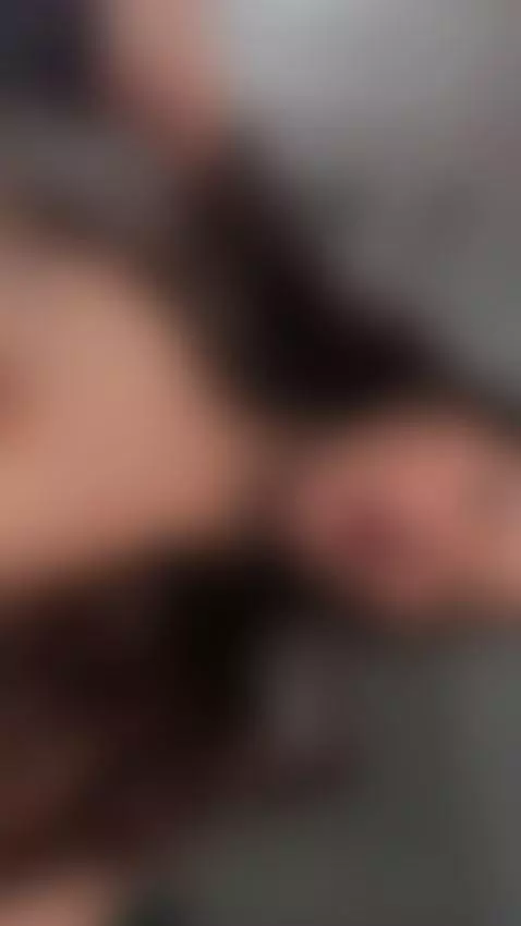 Do you want me to look at you from above or from below? by kathia-morelli