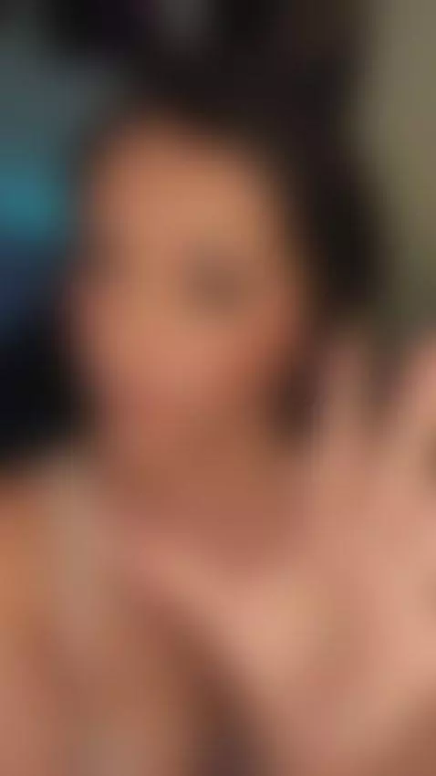 Come, I have a private show for you 💃 by kathia-morelli