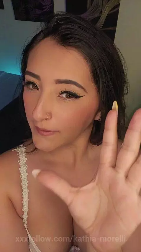 Come, I have a private show for you 💃 by kathia-morelli