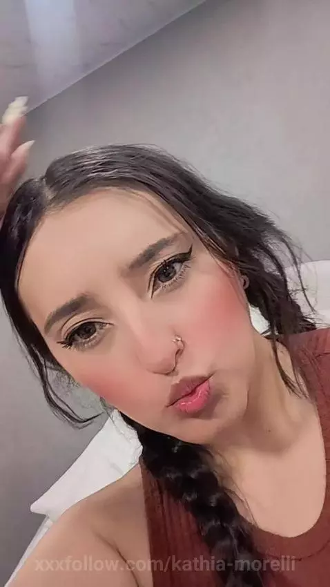 Pretty girl. 😋🥺 by kathia-morelli