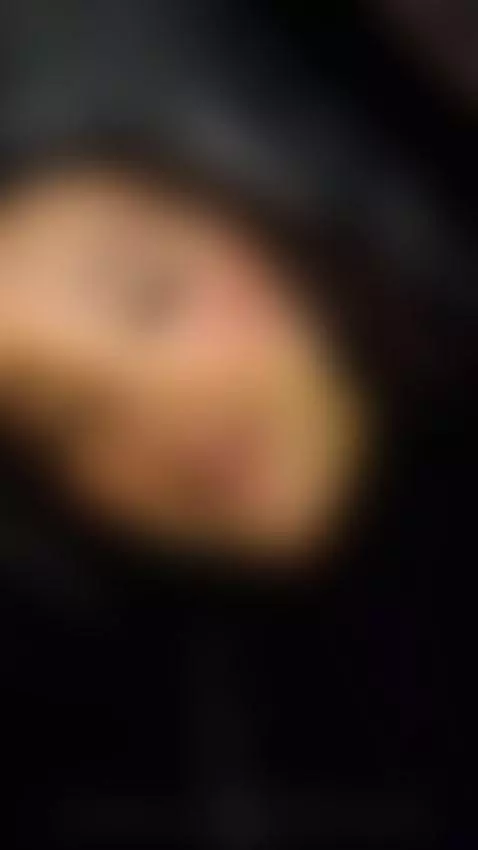 My body does not scream, it whispers temptations by kathia-morelli