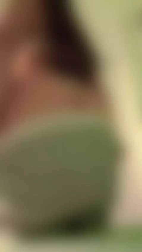 I want to sit on you!!  😏 by kathia-morelli