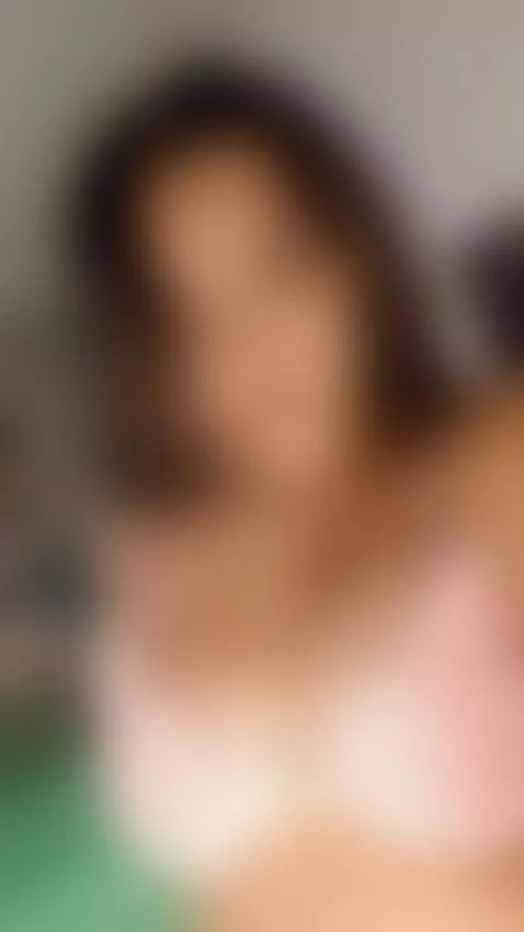 Come here and kiss me all over🥺 by kathia-morelli