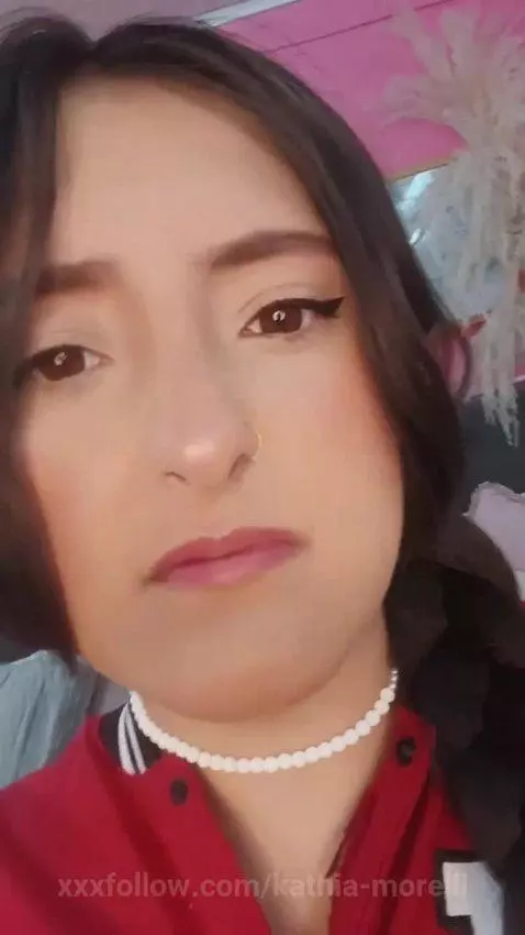 A little horny 🔥 by kathia-morelli