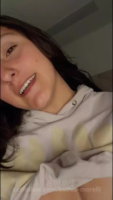 Im a shy girl ok? by kathia-morelli