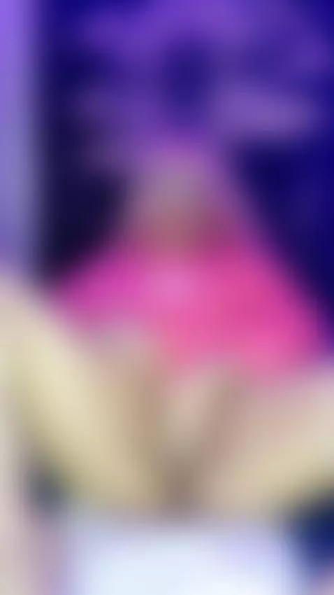 Do not stay with the desire to see my video of MY FIRST SQUI... by goth-astartea