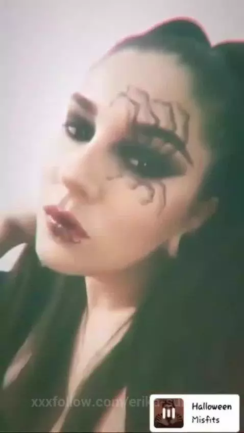 halloween makeup, give me a like 💕 by erika-sukubo