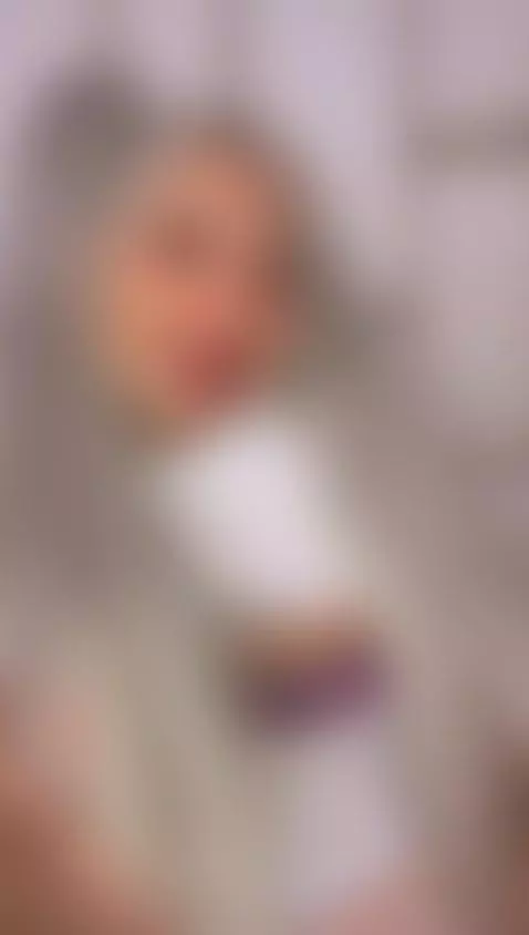 Your pretty girl daddy hehe by valentinagomezz