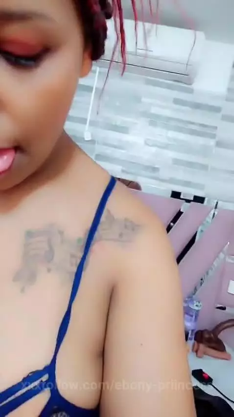 Sexy girl wants a bad man who makes her scream by ebony-priincess