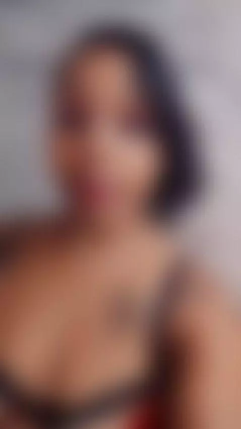 good looking by ebony-priincess