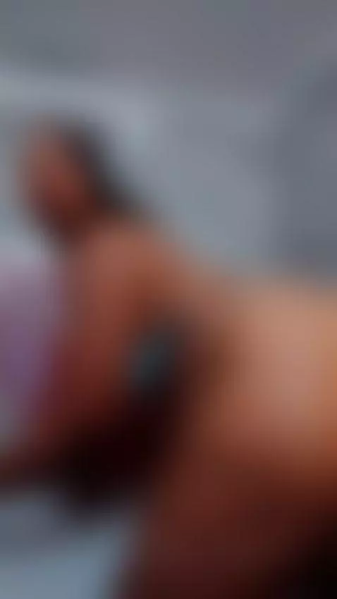 I would love to be right here, with me🍑💋🤤💦😈🍒🔥🥵 by ebony-priincess