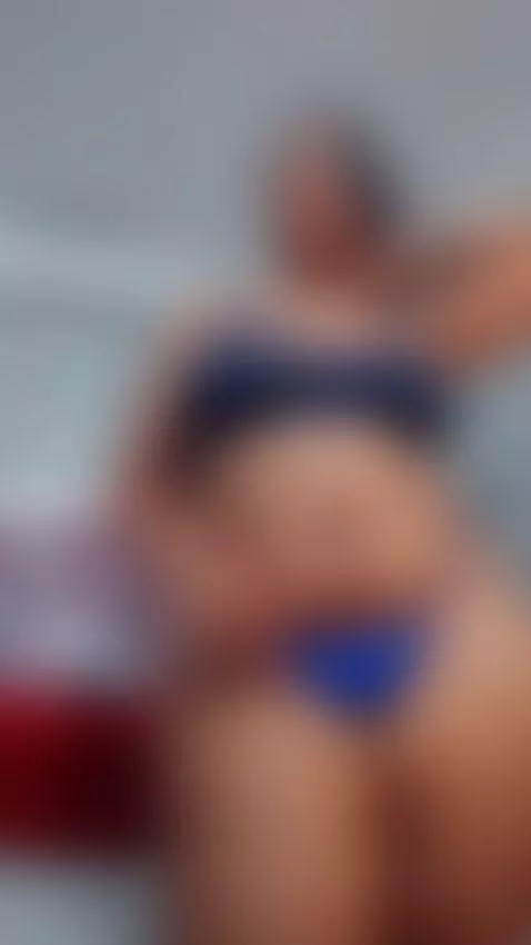 Today I welcomed myself very badly and I need someone to pun... by ebony-priincess