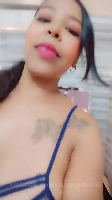 Be silent, let yourself go, and kiss me with your heart by ebony-priincess