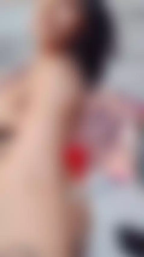 so so horny by ebony-priincess