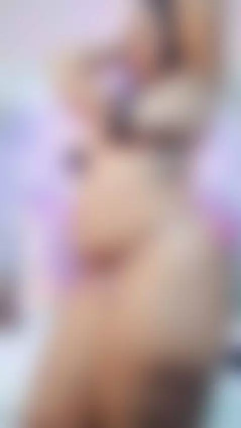 my horny body  whant fuck you by ebony-priincess