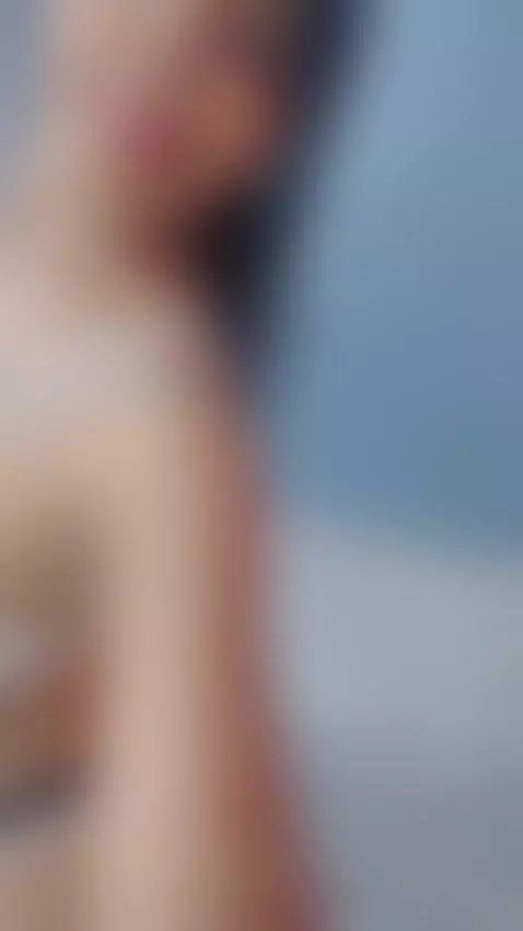 I want to start my night with you 🔥😏 by ebony-priincess