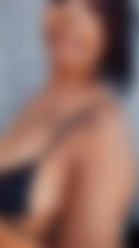 Do you want to try your luck by spinning my roulette? I'm wa... by ebony-priincess