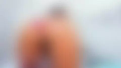 I'm online papi! Come and spank this big ass! 😏😈 by ebony-priincess