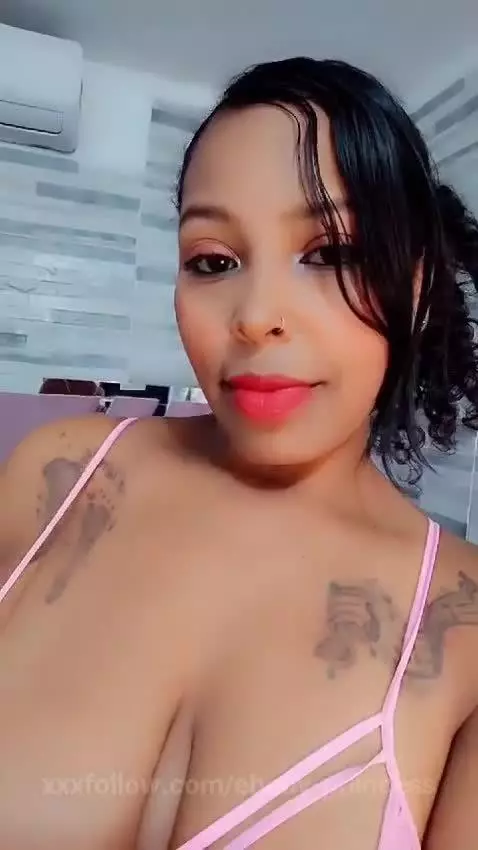 My body craves your caresses 🤭🔥 by ebony-priincess