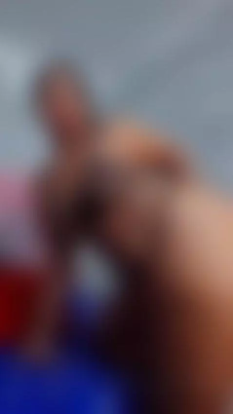 I'm going to bounce my fat ass in your face 🍑💦 by ebony-priincess