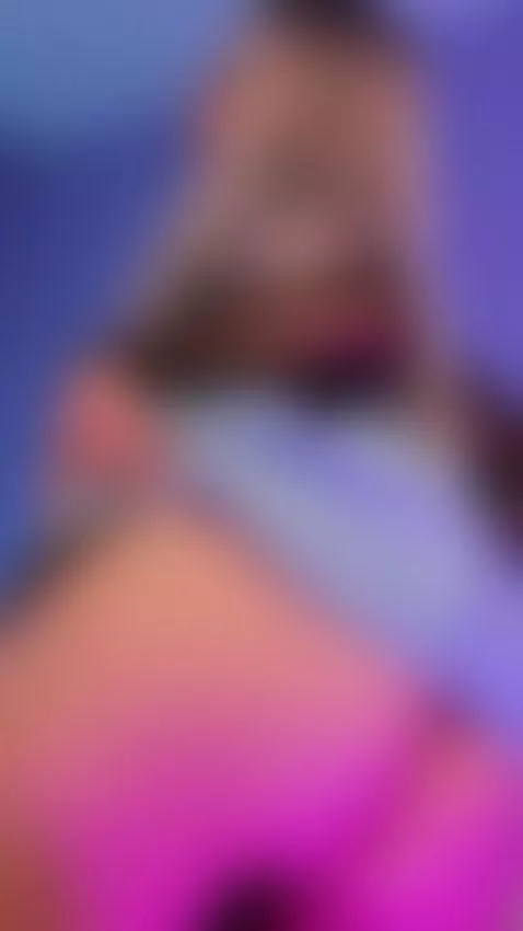 Put red my ass 💦 by rachel-quenby