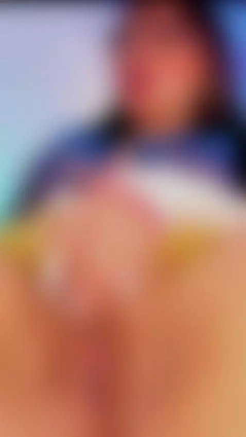 My tight wet pussy needs to be fucked by rachel-quenby