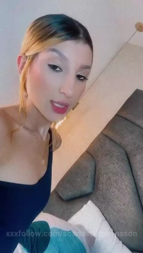 Im online now! will you play with this naughty and cute? by scarleett-johansson