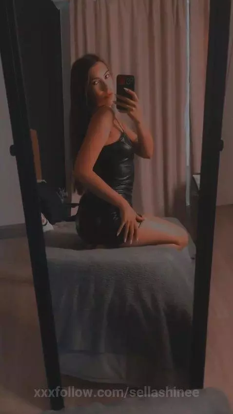 Hello my obedient! You are ready to tell me about your dirty... by sellashinee