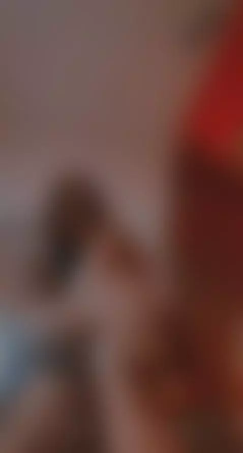 kiss my body! by sellashinee