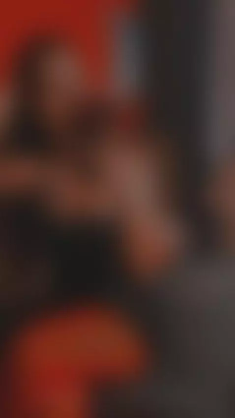 Do you want to feel my lips? by sellashinee