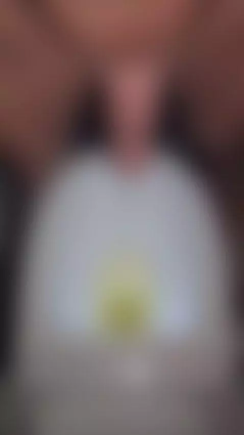 pee by theclubist111