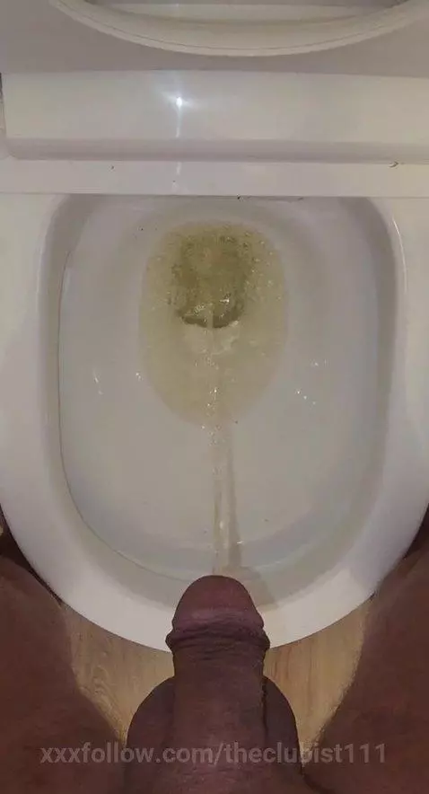 pee by theclubist111