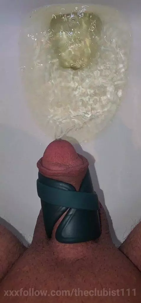 vibrating pee by theclubist111