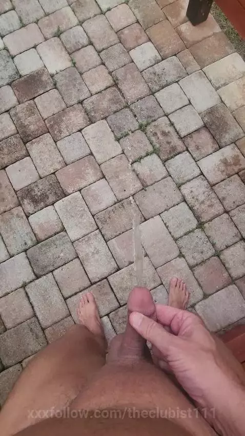 nature's weed killer! peeing outside! by theclubist111