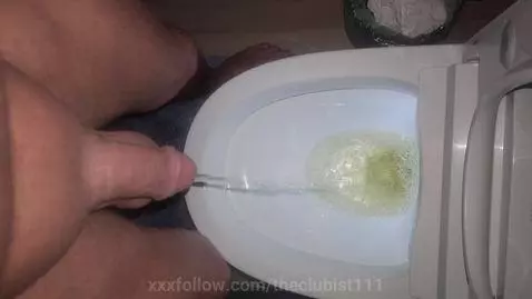 pee by theclubist111