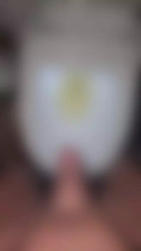 walking naked to pee by theclubist111