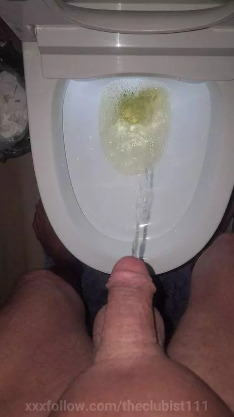 pee by theclubist111