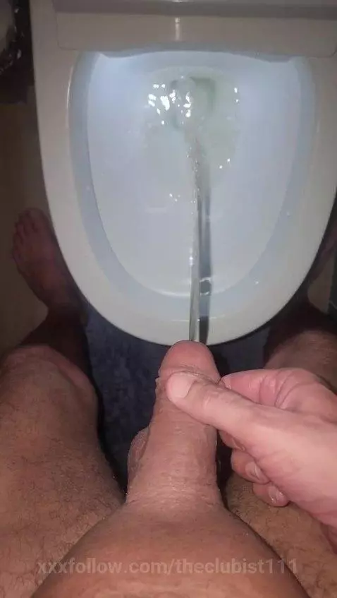 pee by theclubist111
