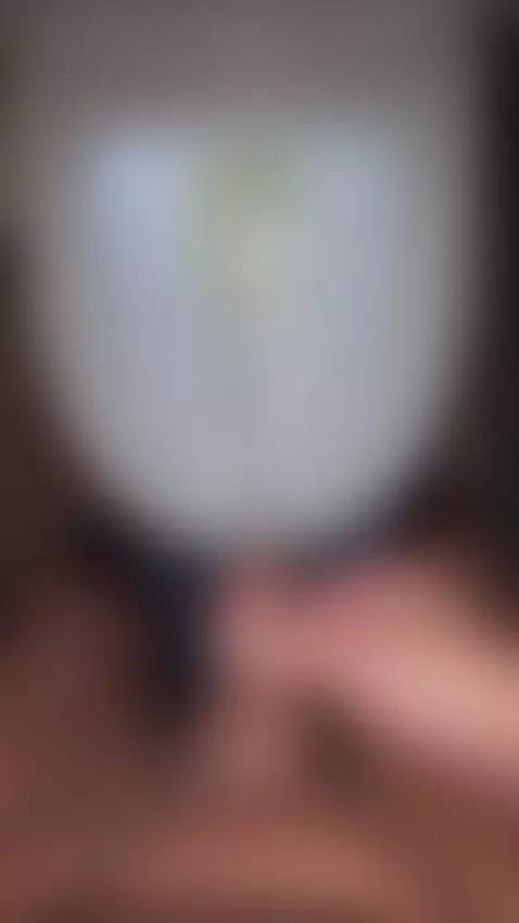 pee by theclubist111