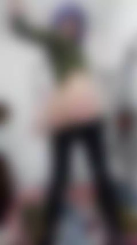 Red ass by lilajordan180