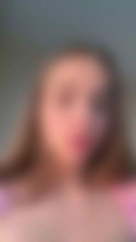 Short tease: sensual moment. Want more? Tap my profile by miaroseee