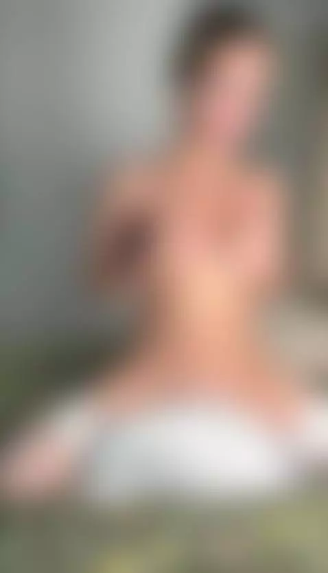 Short tease: naughty moment. Want more? Tap my profile by miaroseee