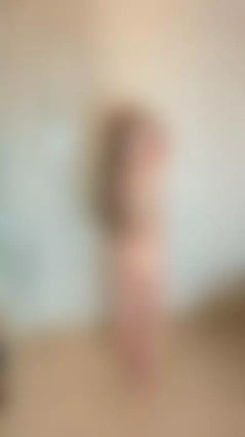 18+ Young nude teen flaunts her tight ass. by miaroseee