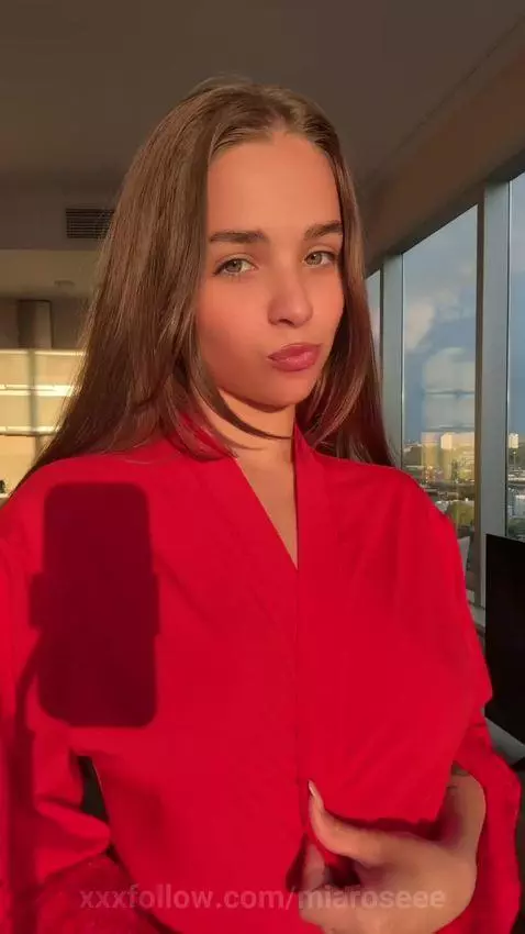 18+ Sexy teen in red robe, teasing curves. by miaroseee