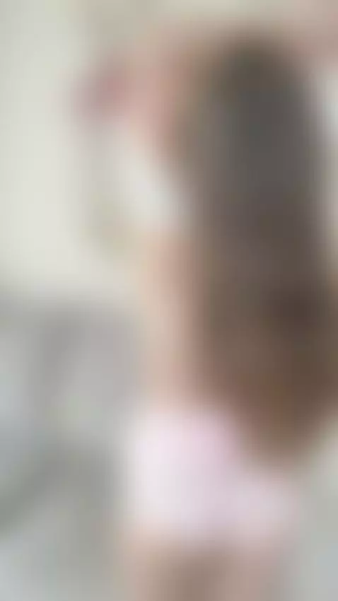 18+ Sexy nude ass and bare back tease. by miaroseee