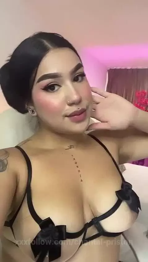 LIVE NOW! This burning girl wants to have fun.. come i wait ... by chantal-priston