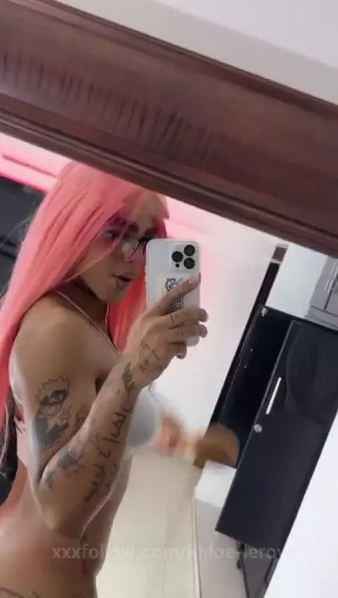 Beautiful with my new glasses by khloe-leroy