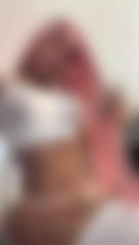 good rainy morning everyone!💗💦 by khloe-leroy