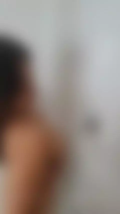 TAKE A SHOWER WITH ME 💧 by hanselygretel1825