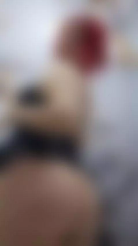 A slow kiss in video form by hannywatson